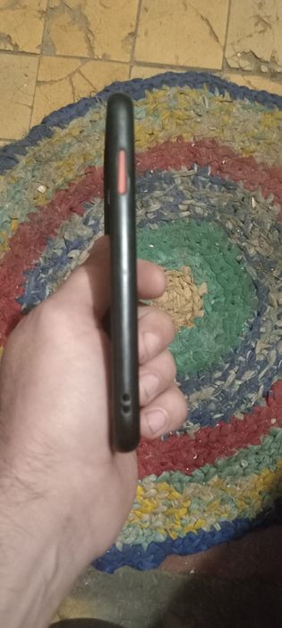 Продам чехлы на Моторола е13 ,айфон 7