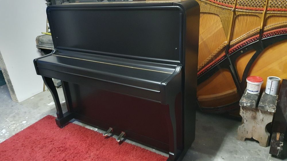 Pianino petrof.wysoki model.