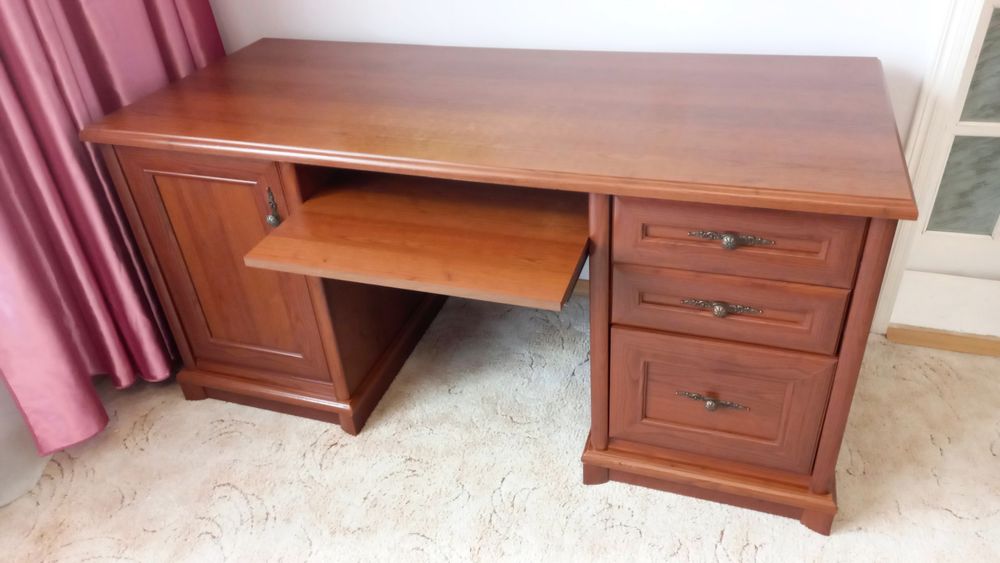 Стіл компьютерний / керівника / Gerbor