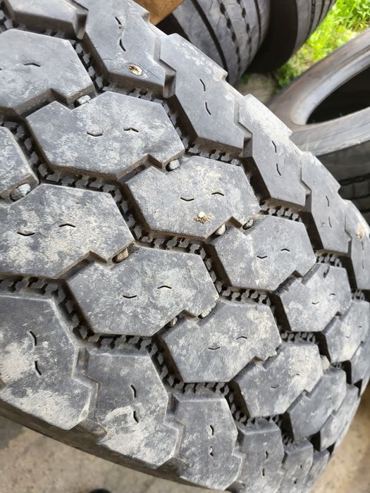 Шина 365 80r20 Bridgestone