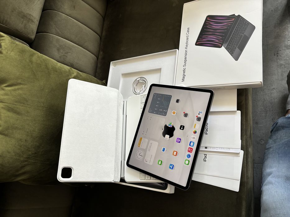 IPad Air 13 256GB Wifi+Cellular GW Prod 8MC/M2 2024/Magnetic!