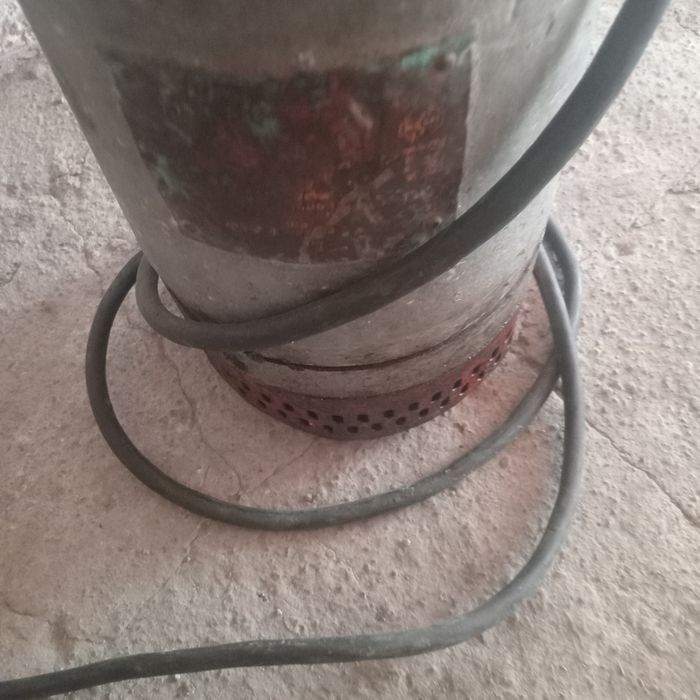Продам  насос  водяний