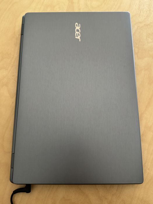 Laptop Acer 17 cali