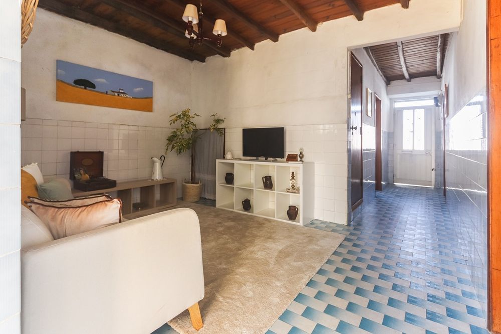 Moradia com quintal no Alentejo