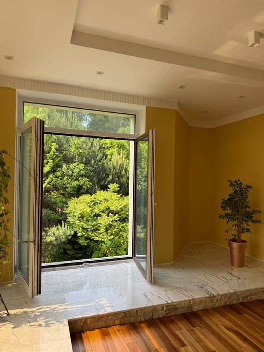 Продаж елітного окремостоячого будинку у Малехові