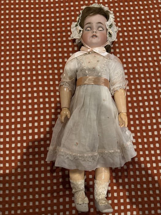 Boneca antiga Armand Marseille – porcelana alemã com mecanismo sonoro