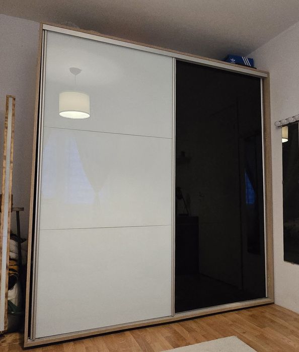 Duża szafa dwudrzwiowa BRW