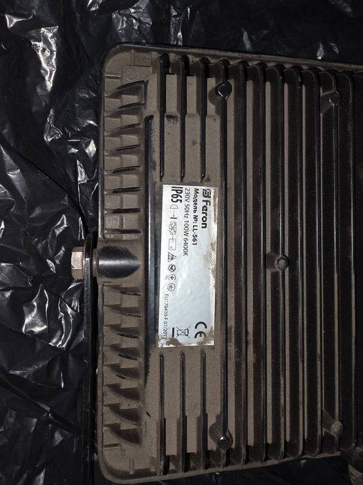 Продам Led прожектора 100w