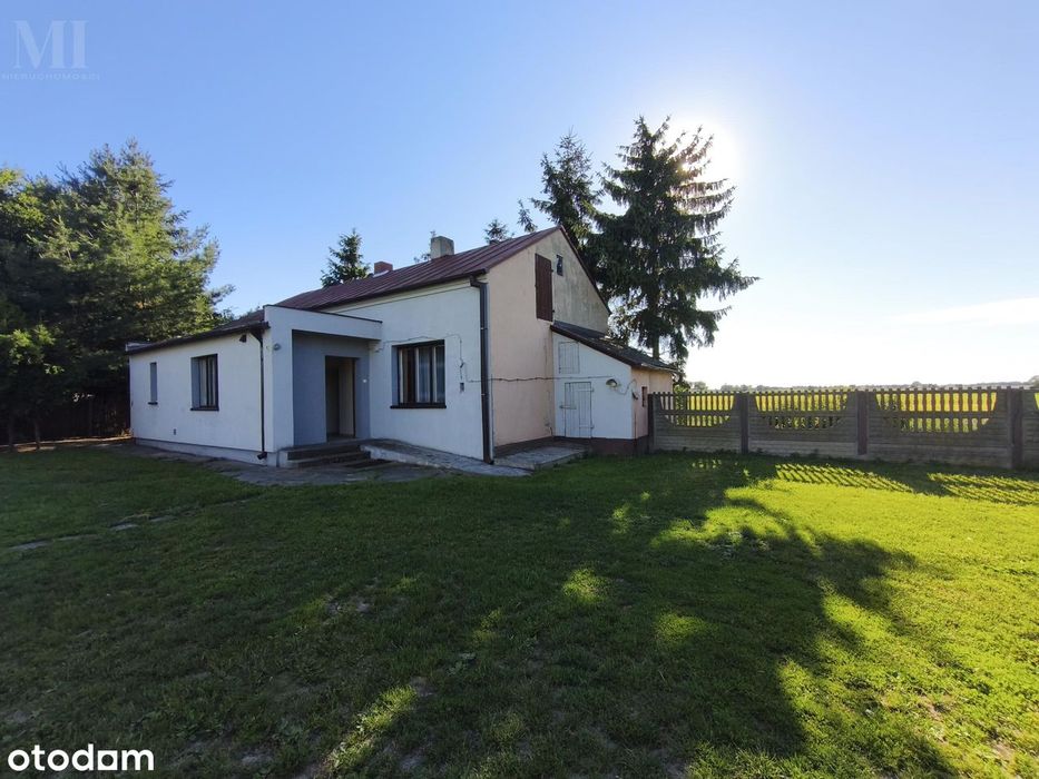 Dom z budynkami gospodarczymi na działce 2500 m² ok. Ślesin