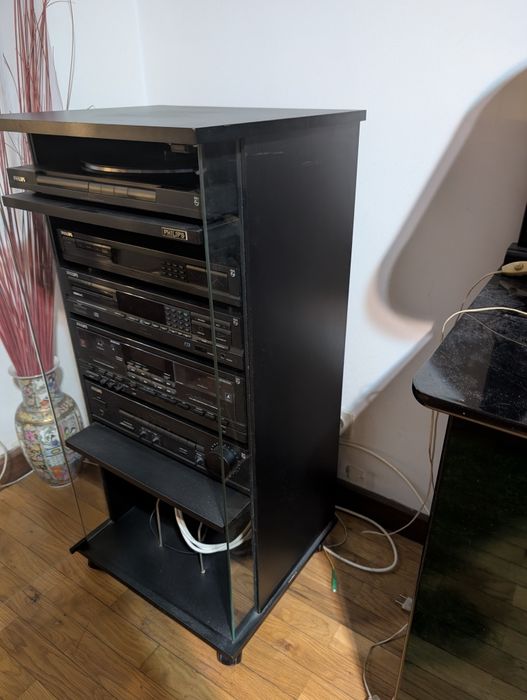 Móvel wi-fi com leitor de vinil