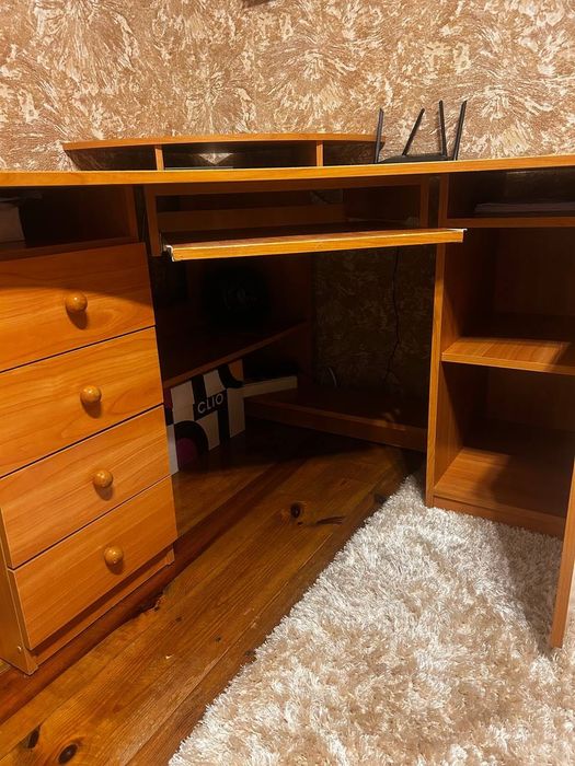 Продам Б/В Комп'ютерний Стіл