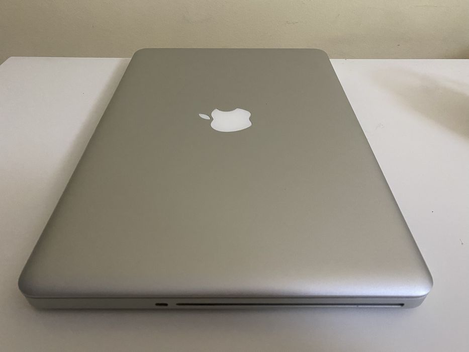 Macbook Pro 13 i5 8gb 512gb SSD