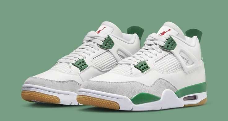 Tênis Air Jordan 4 Retro