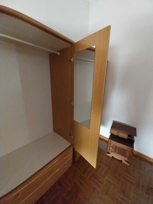 Mobilias de quarto individuais composto por 3 peças cada