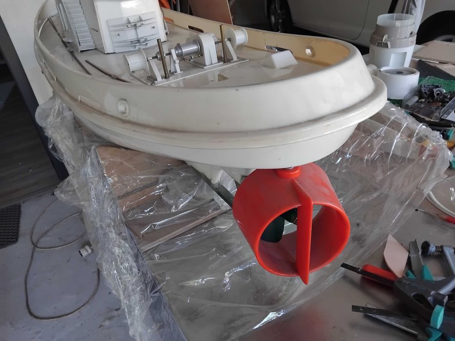 Barco rc da marca Robbe 1.15m