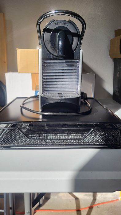 Maquina cafe Nespresso + Oferta