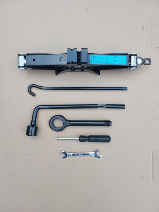 Домкрат, набір інструментів, гак (крюк) Hyundai Accent HC / Kia Rio FB