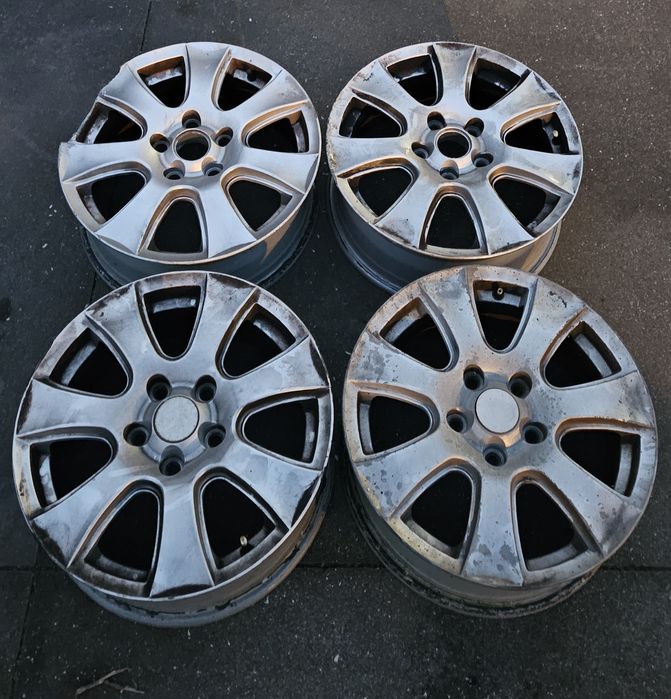 Jantes Toyota Auris (2008) R16 5x114.3