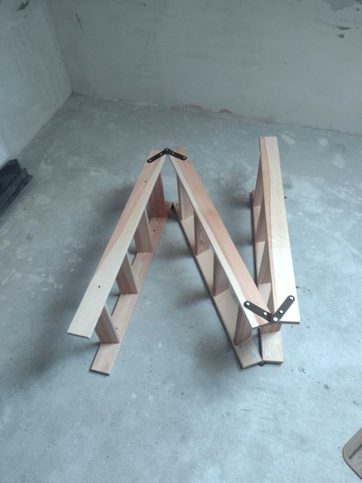 Drabina strychowa drewniana