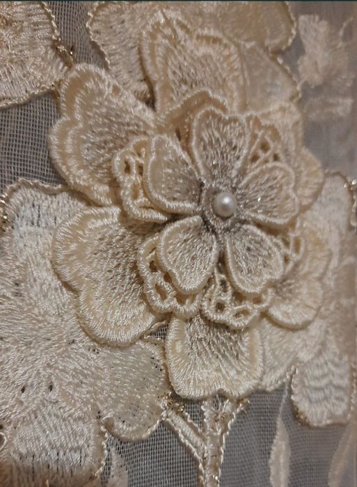 Тюль 3D бамбук крем в золоте, жемчуг, бархат 5м  Кукла пупс.