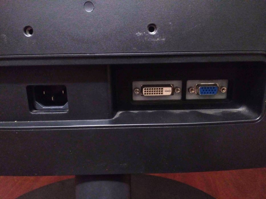 Монитор Samsung EX2220 21,5 дюйма б/у