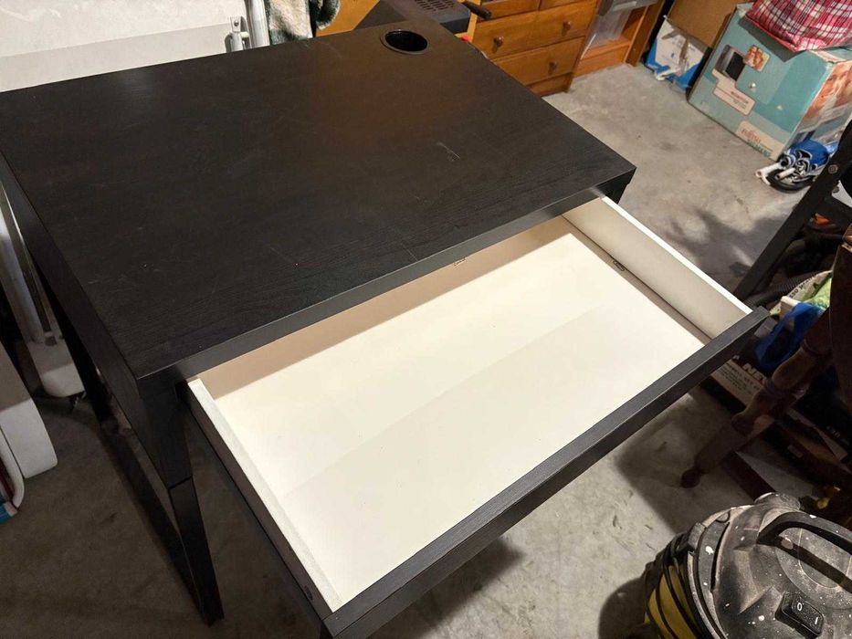 Secretaria + mesa + armário