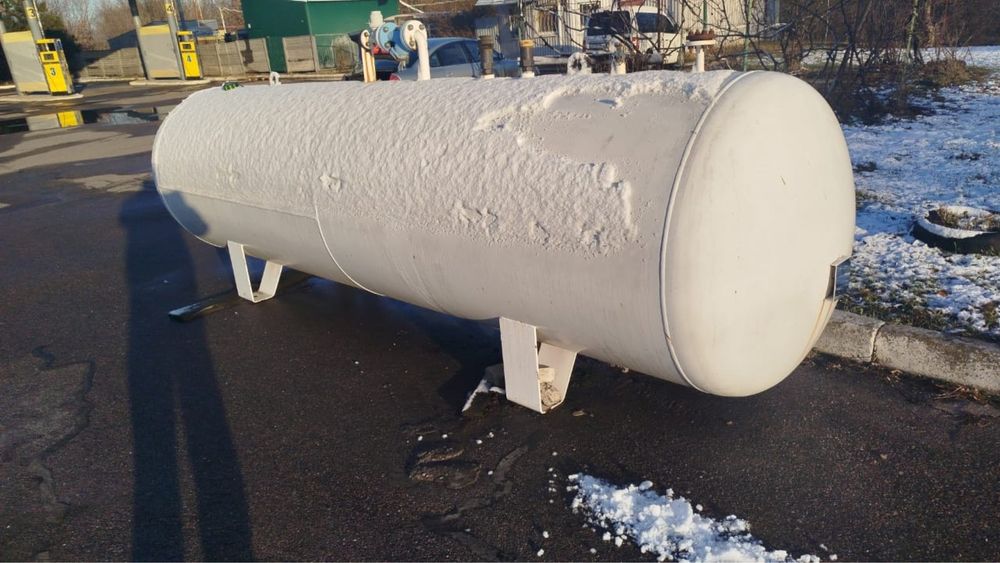Ємкість бочка  .  газова LPG 5 куб.    Також є біметалл на 25 куб   (Н