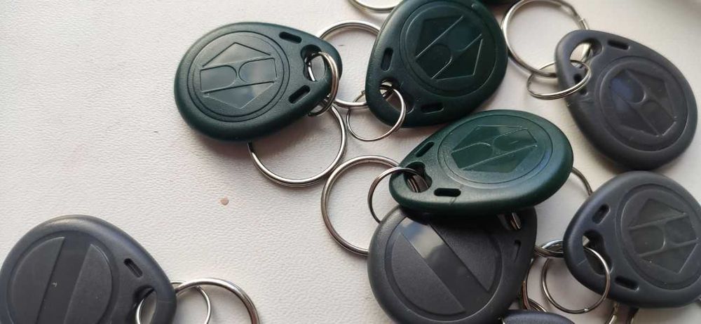 Магнітні ключі для домофона (чисті,без кодування)