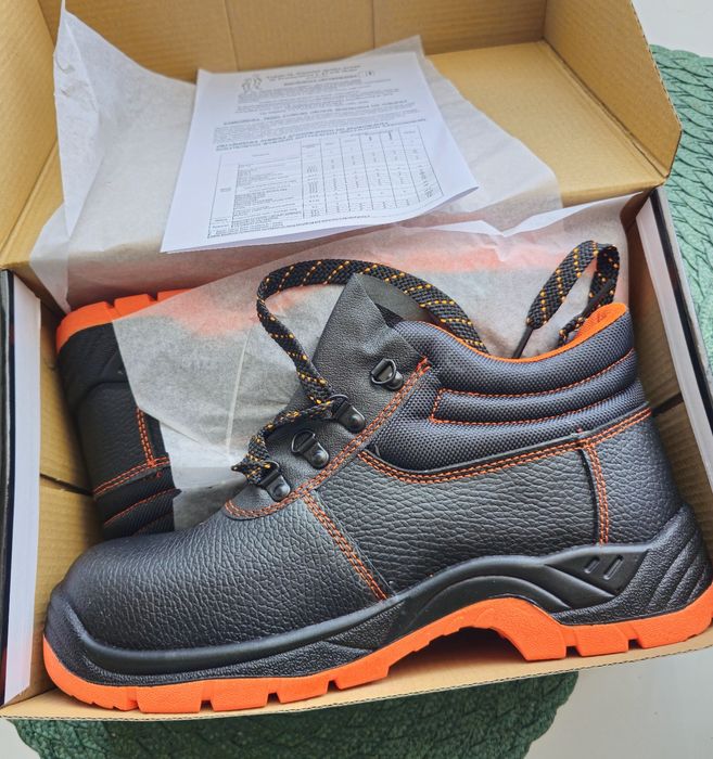 Buty Robocze Urgent. Rozm.43. Nowe.