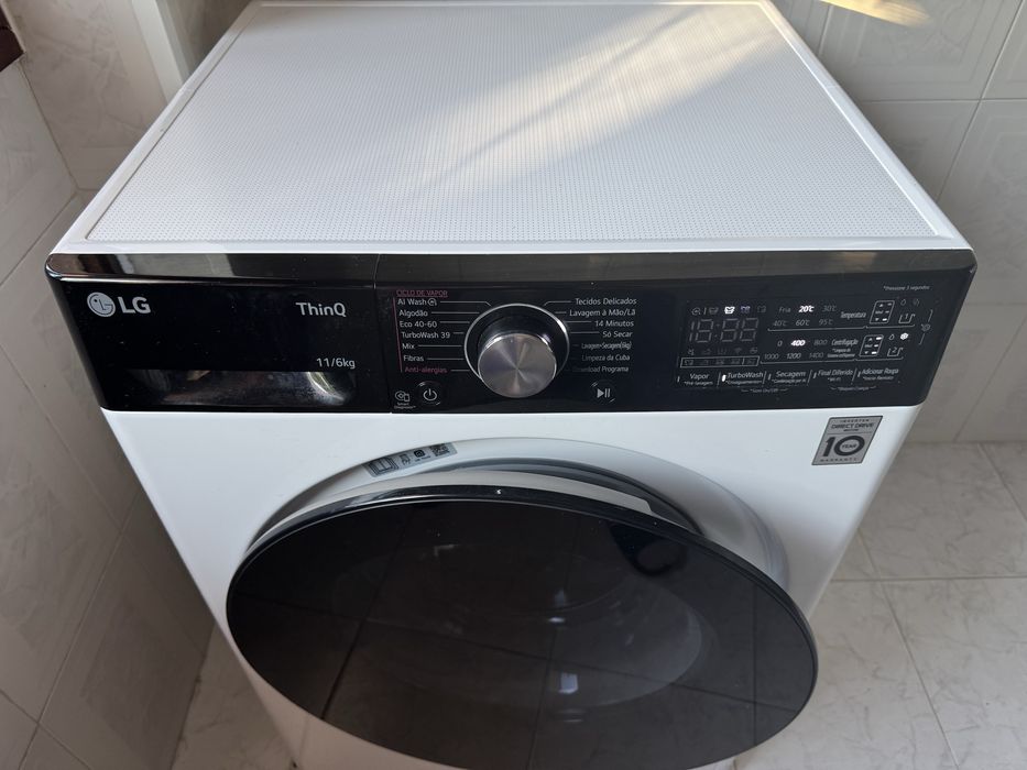 Máquina de Lavar e Secar Roupa LG F4DR7511SGH 11/6kg