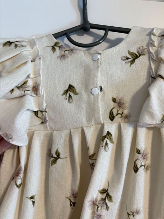 Дитяча святкова сукня для дівчинки