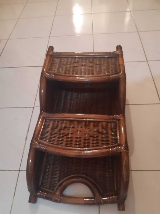 Porta revistas Bamboo, altura 65cm, nunca usada