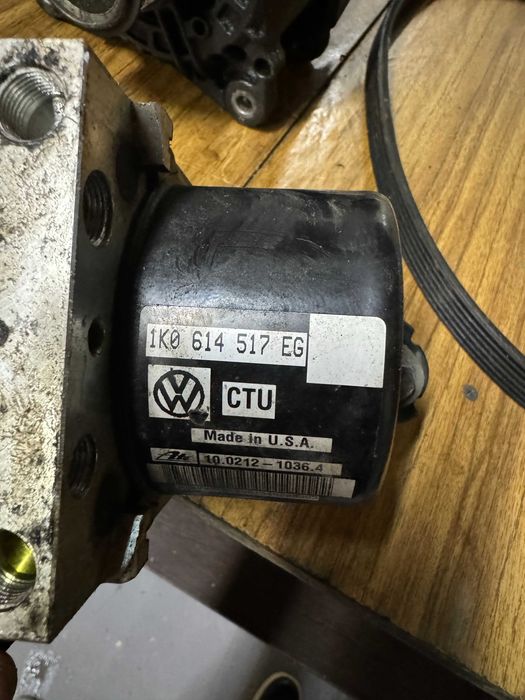 Блок ABS VW Jetta 6 рестайл, бензин 2.0