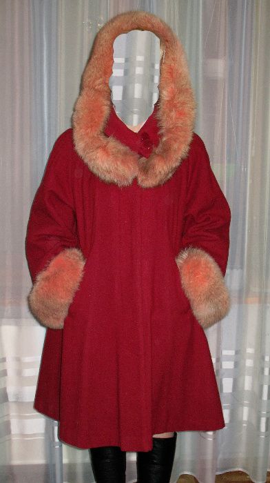 пальто красное "колокольчик" р.48-50