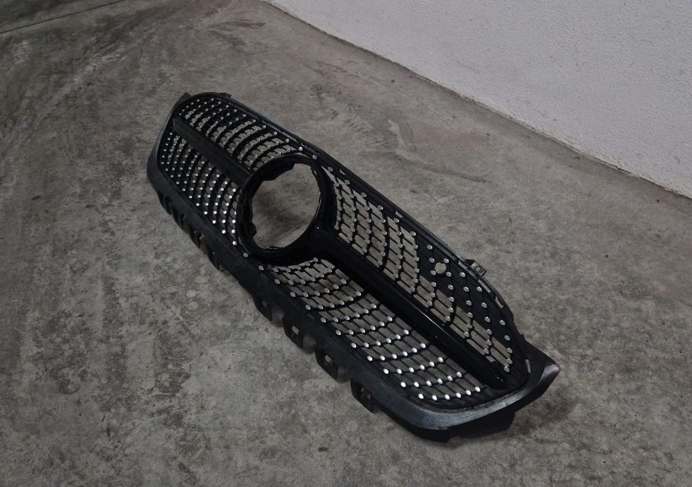 Grelha Original Mercedes Classe A W177 - Modelo Pack  Night