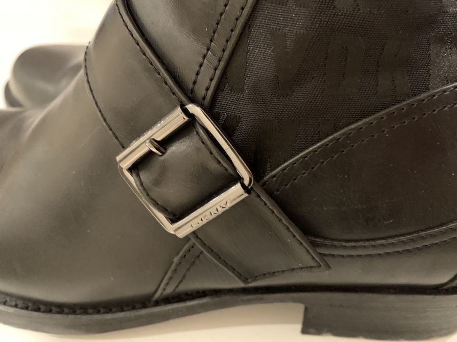 Botas Cano Alto em Pele DNK pretas