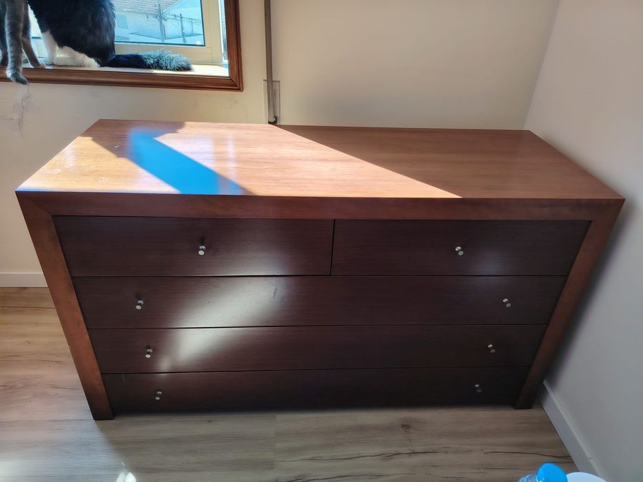 Móvel e espelho Quarto