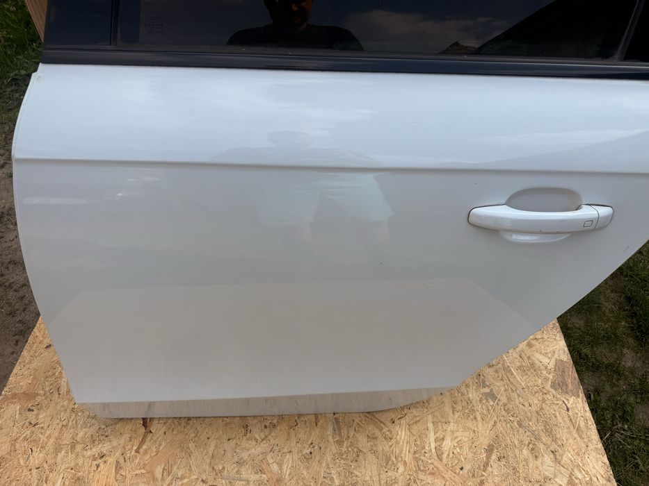 Drzwi lewy tył audi a4 b8 ls9r kombi