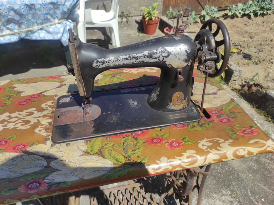 Máquina Singer antiga