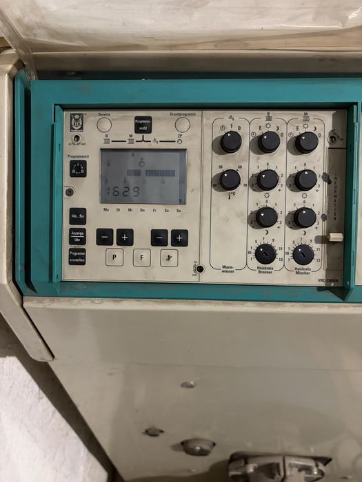 Piec kociol na olej Vaillant do garazu, warsztatu.