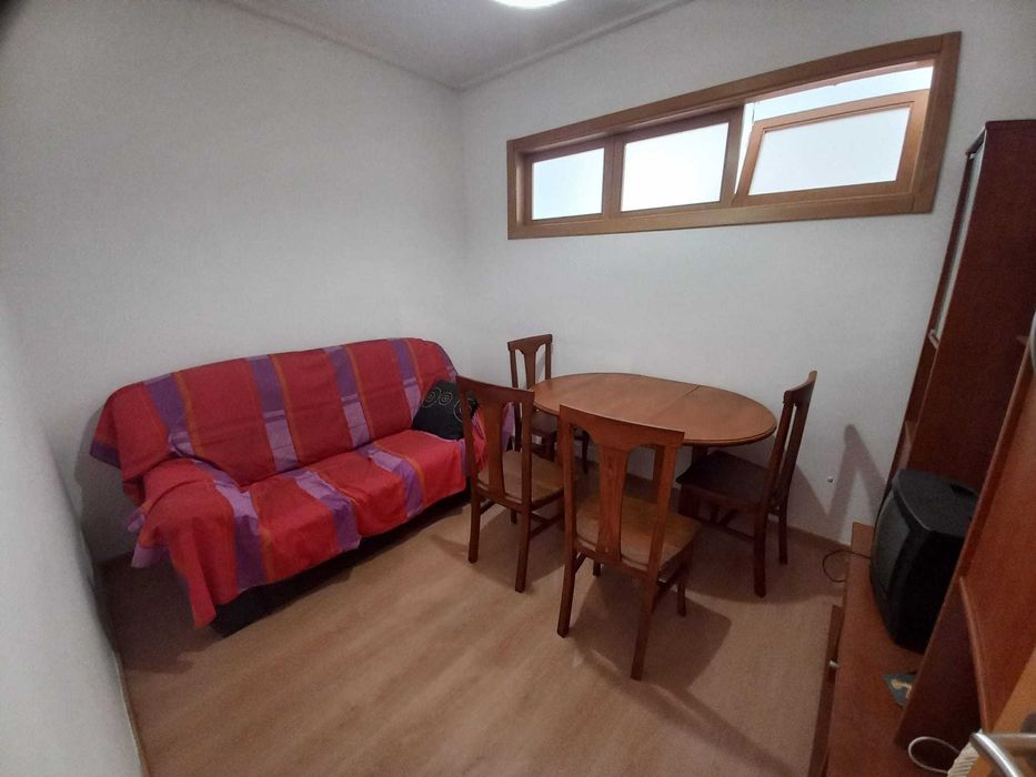 Arrenda-se apartamento c/ 3 quartos em Coimbra