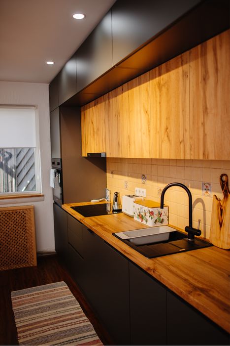 Відпочинок у Карпатах. Котедж. Буковель. Джакузі. Баня. Чан. Басейн.