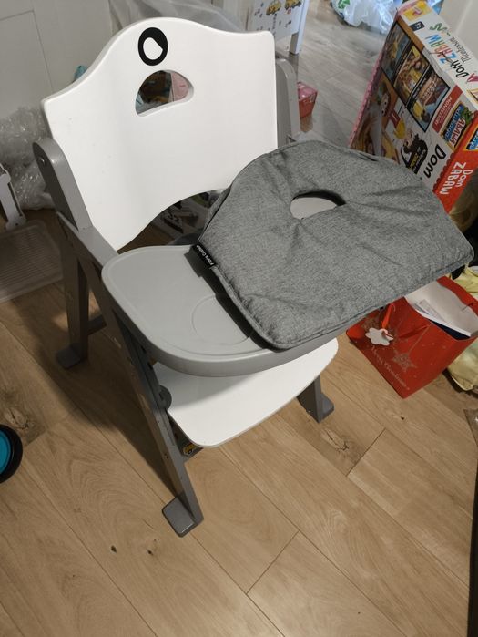 Krzseko do karmienia Lionelo Floris Grey Stone  krzeselko + gratis plu