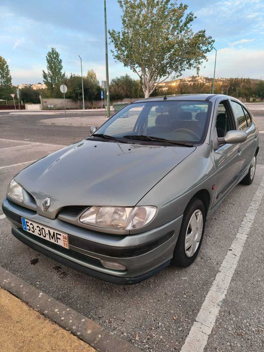 Renault Megane I 1.4 foto 4