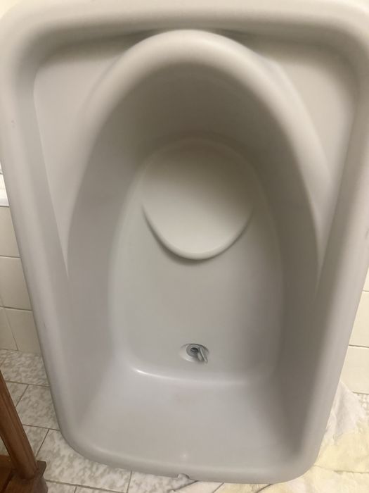 Suporte com trocador e banheira