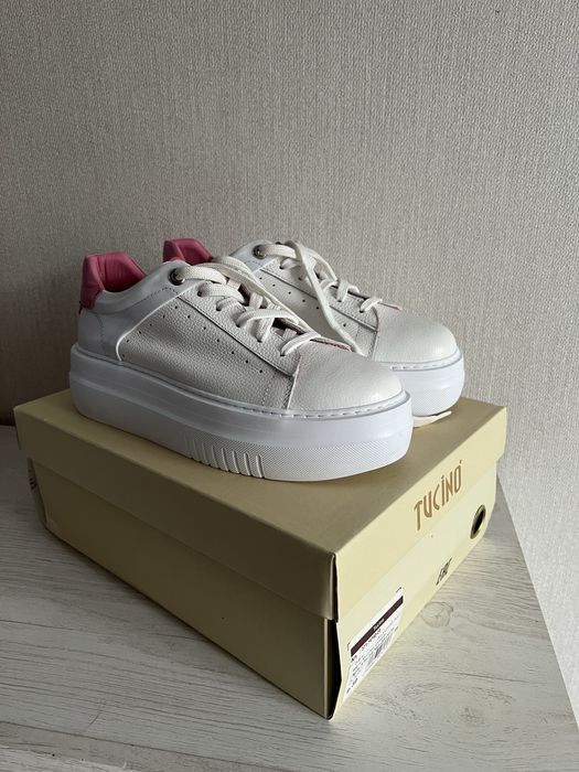 Кросівки ( шкіра)