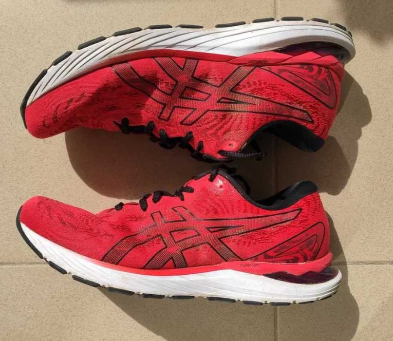 Ténis de corrida Asics Gel Cumulus 23 nº 44.5, usados, bom estado