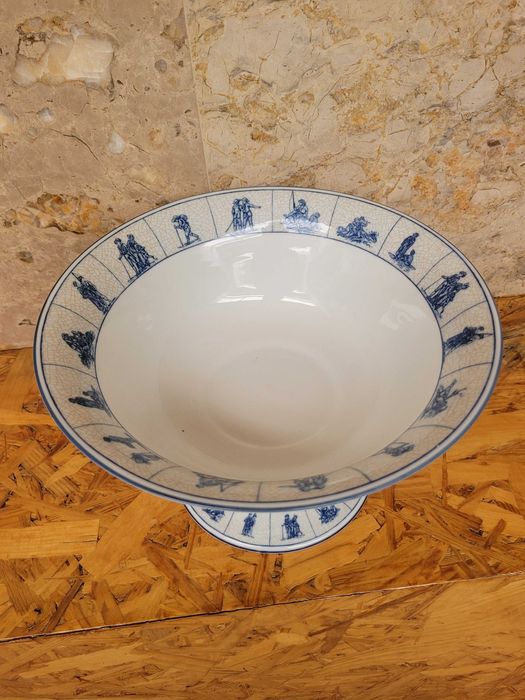 Conjunto de 3 peças e 1 fruteira em excelente estado de conservação