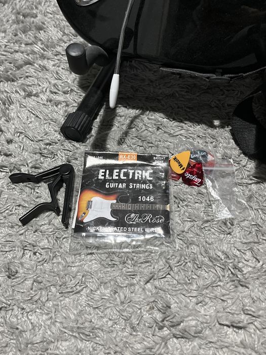 gitara elektryczna leworeczna dla leworecznych xzarna