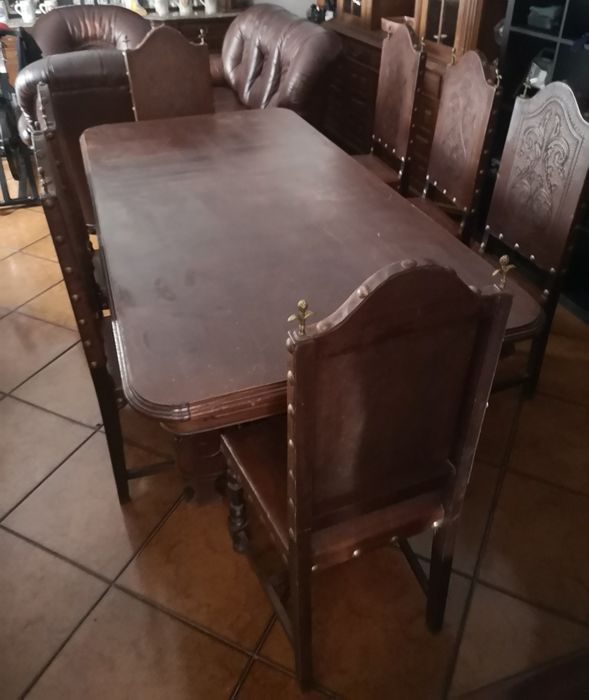 Conjunto de mesa 7 cadeiras cabedal